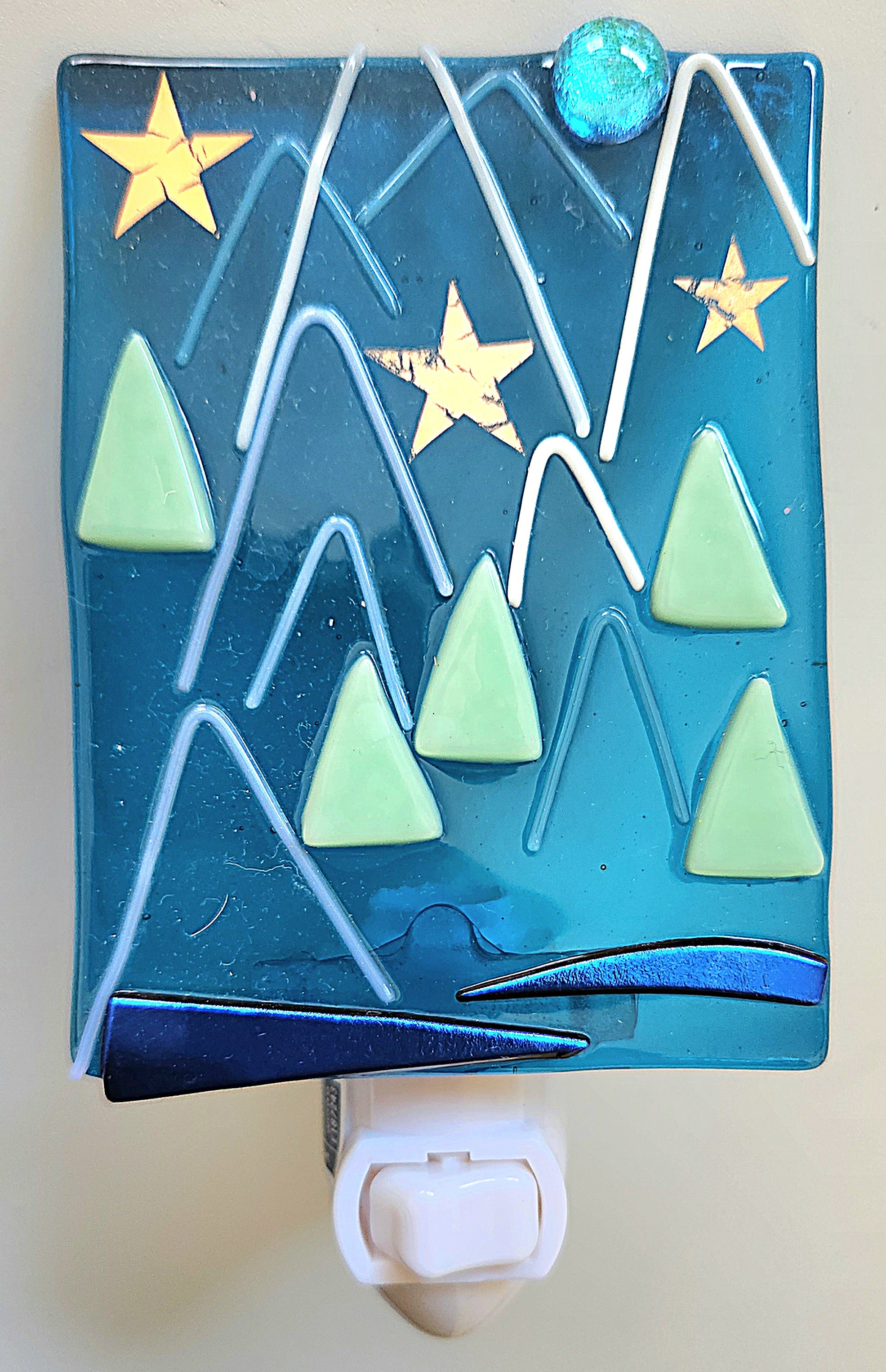 Mountains, stars and river nightlight
